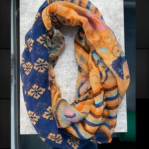 Women’s Scarf